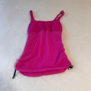 workout top. ruched.